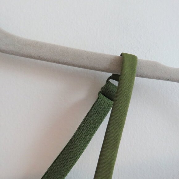 GIRLFRIEND COLLECTIVE V-Neck Bralette in Clover Green Sports Workout - XXS - Picture 5 of 12